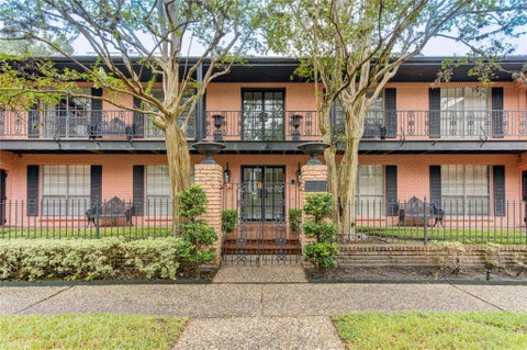 Photo of 3618 Stanford Street #6, Houston, TX 77006 (MLS # 43649685)