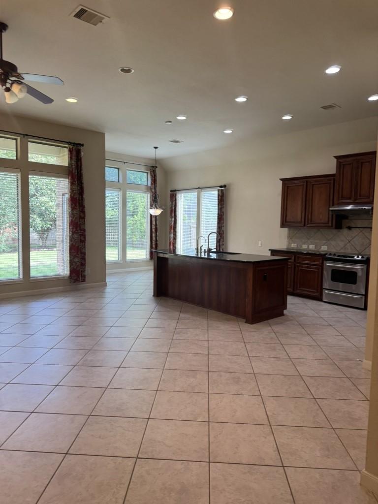 5551 Linden Rose Ln Lane