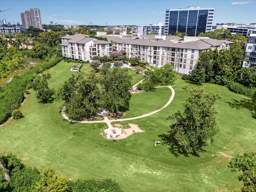 Photo of 5353 Memorial Drive #4012, Houston, TX 77007 (MLS # 25980231)