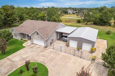 Photo of 611 S Ohio Street, La Porte, TX 77571 (MLS # 31628299)