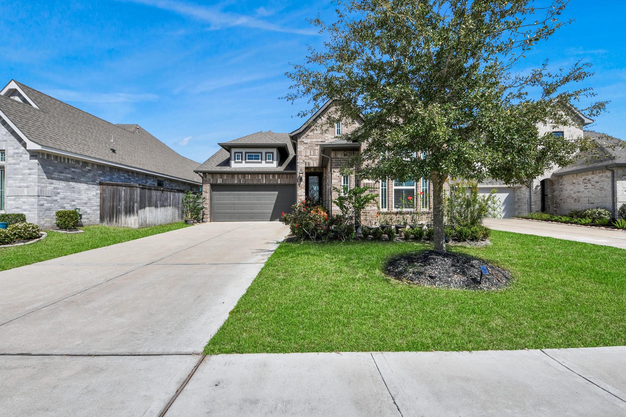 2410 Manor Valley Lane