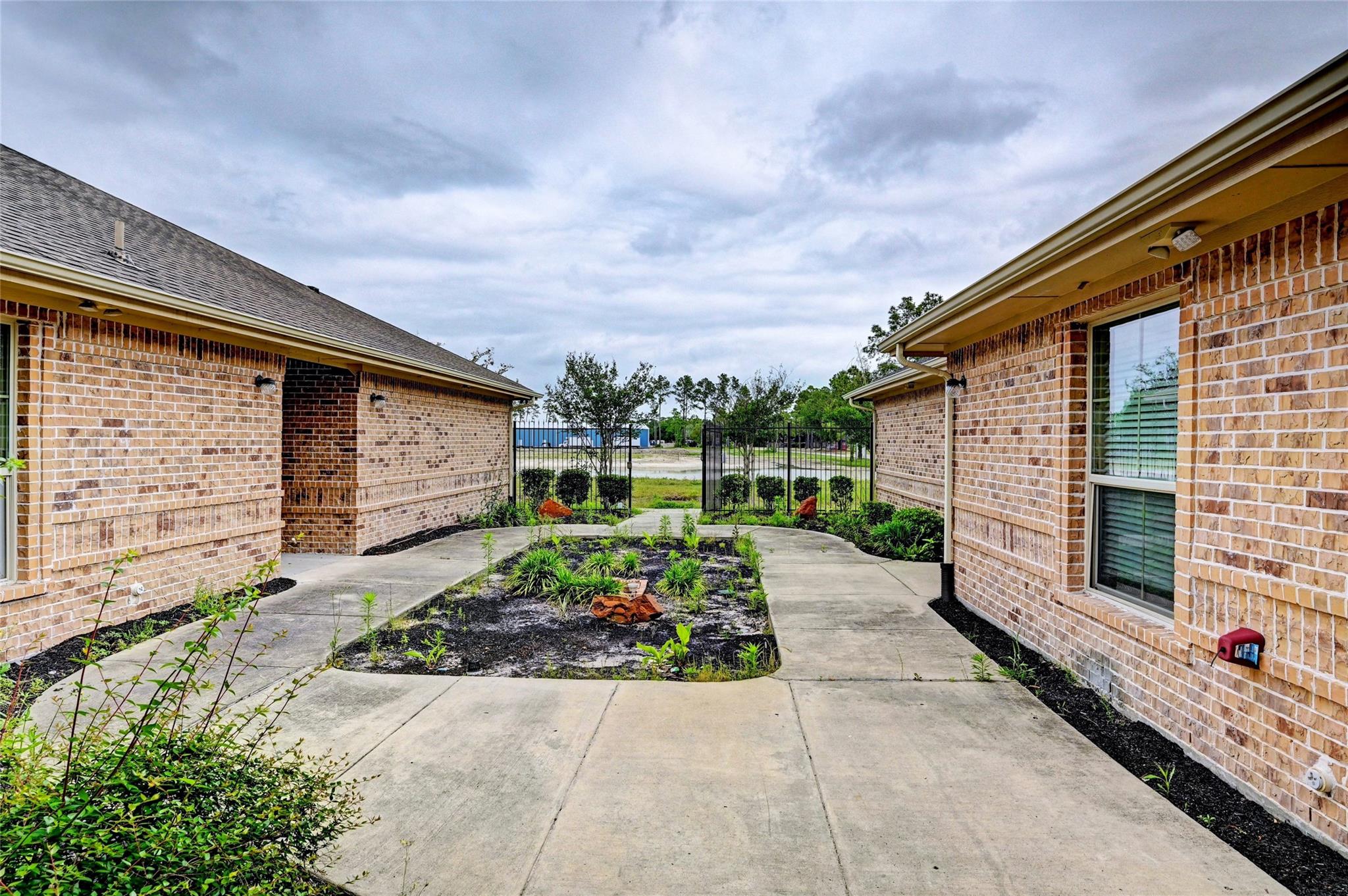 18111 Timber Forest Drive 16