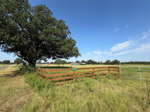 Photo of 8900 Old Highway, Calvert, TX 77837 (MLS # 26765039)