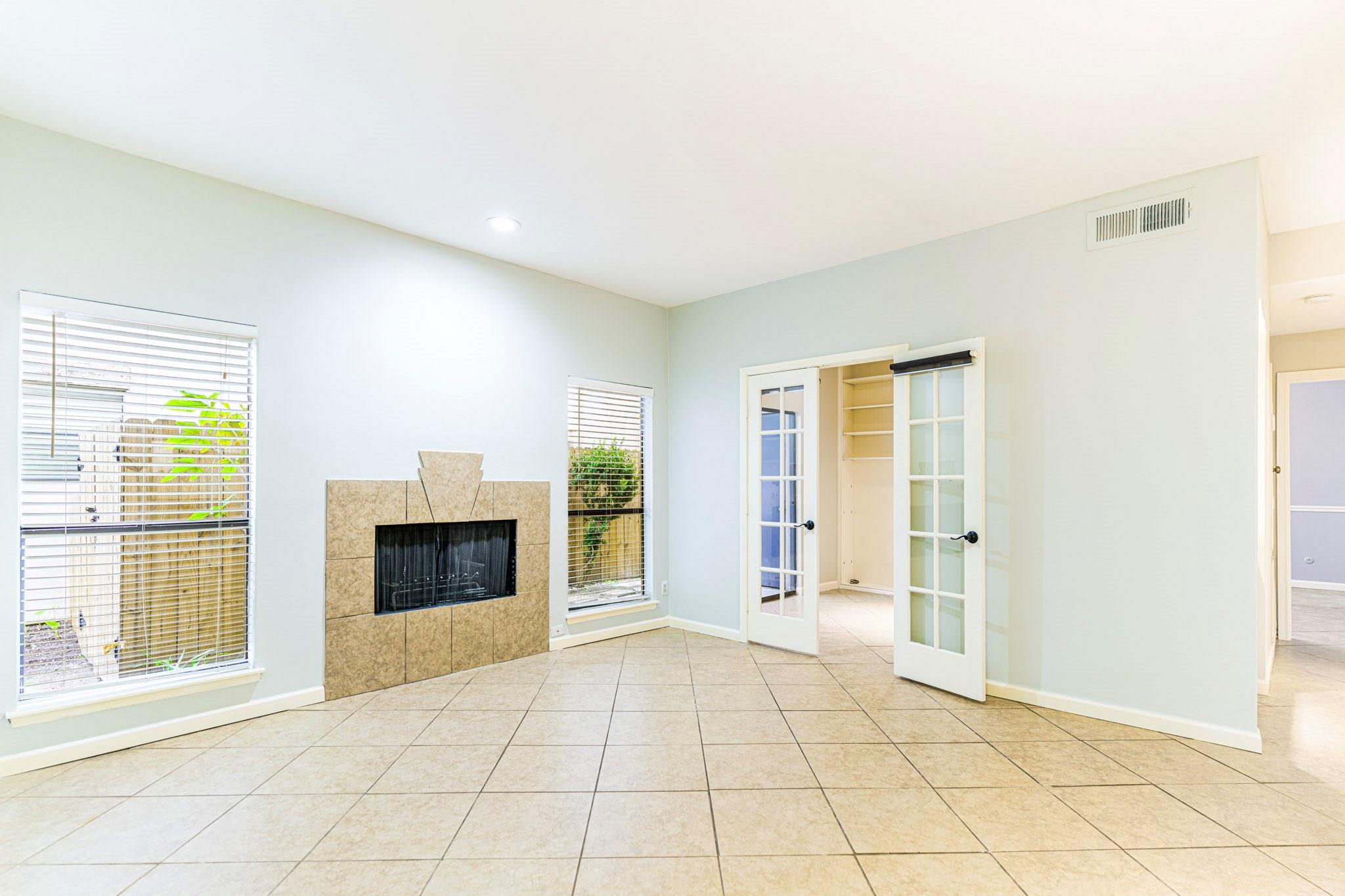 1818 Augusta Drive 27