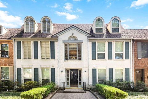 Photo of 484 N Post Oak Lane #484, Houston, TX 77024 (MLS # 10368713)
