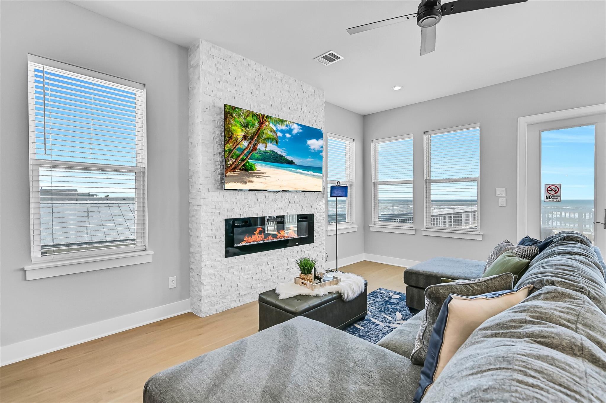 Jamaica Beach, Texas, 77554, United States, 5 Bedrooms Bedrooms, ,5 BathroomsBathrooms,Residential,Active,2039068