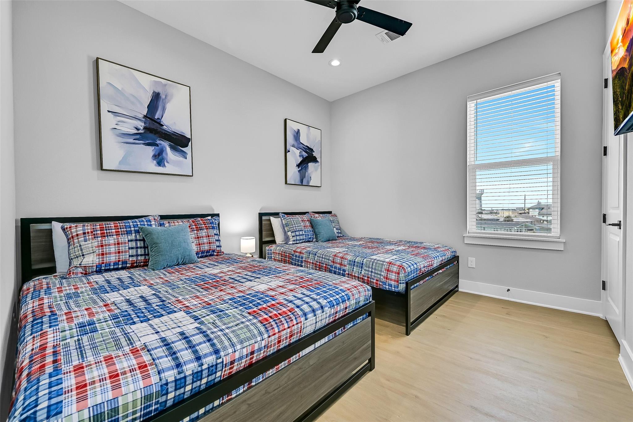Jamaica Beach, Texas, 77554, United States, 5 Bedrooms Bedrooms, ,5 BathroomsBathrooms,Residential,Active,2039068