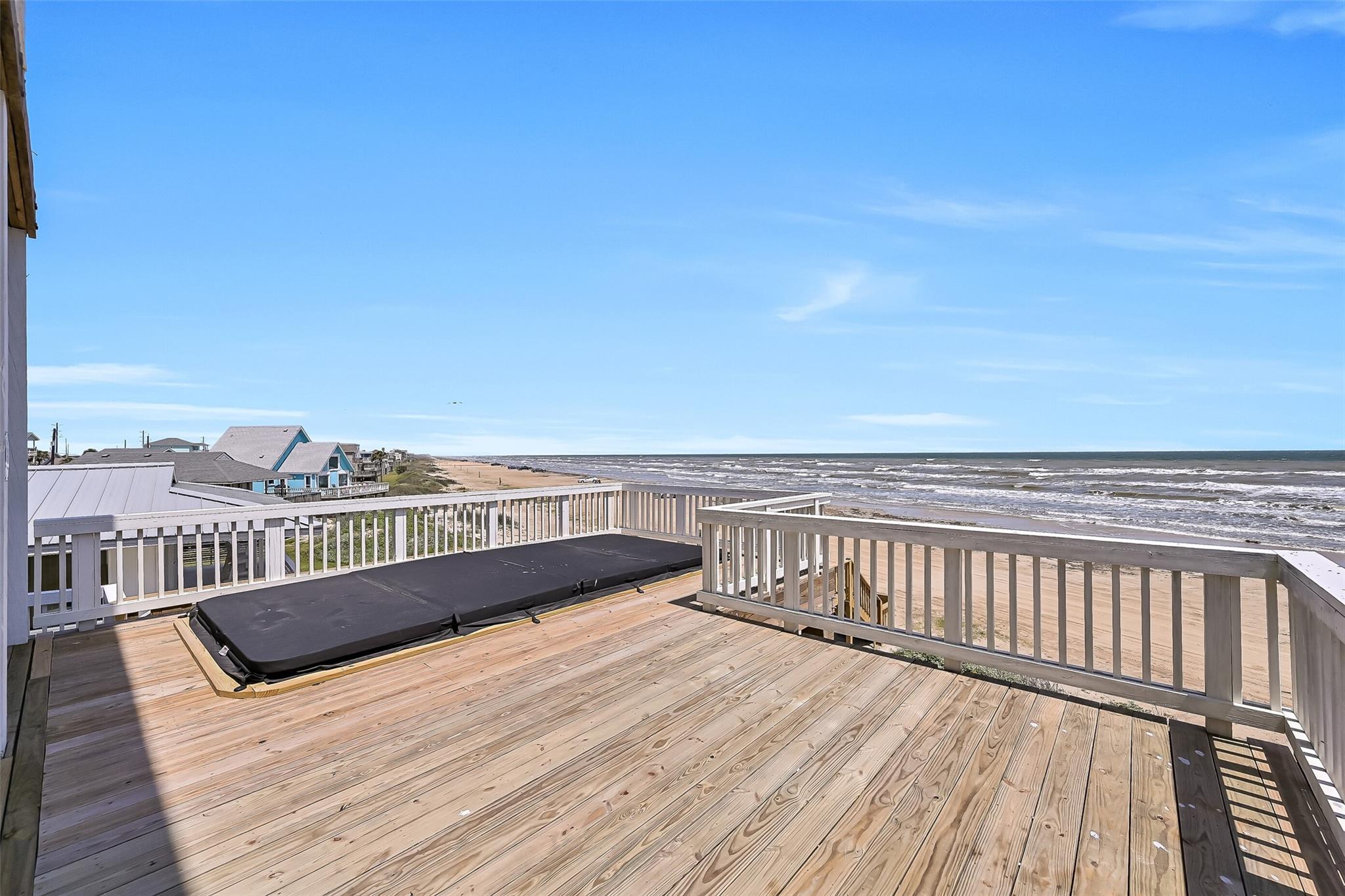 Jamaica Beach, Texas, 77554, United States, 5 Bedrooms Bedrooms, ,5 BathroomsBathrooms,Residential,Active,2039068