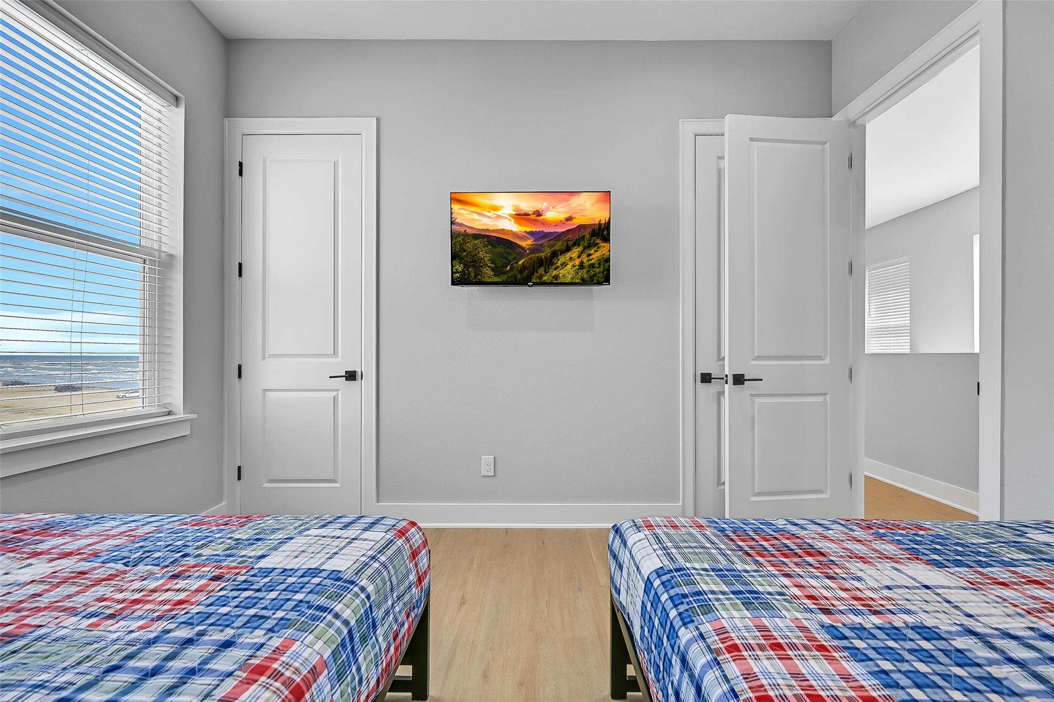 Jamaica Beach, Texas, 77554, United States, 5 Bedrooms Bedrooms, ,5 BathroomsBathrooms,Residential,Active,2039068