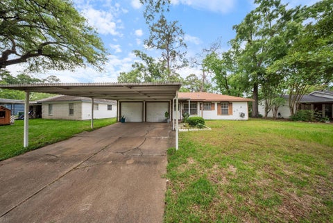 Photo of 9215 Linda Vista Rd Rd, Houston, TX 77078 (MLS # 65356615)