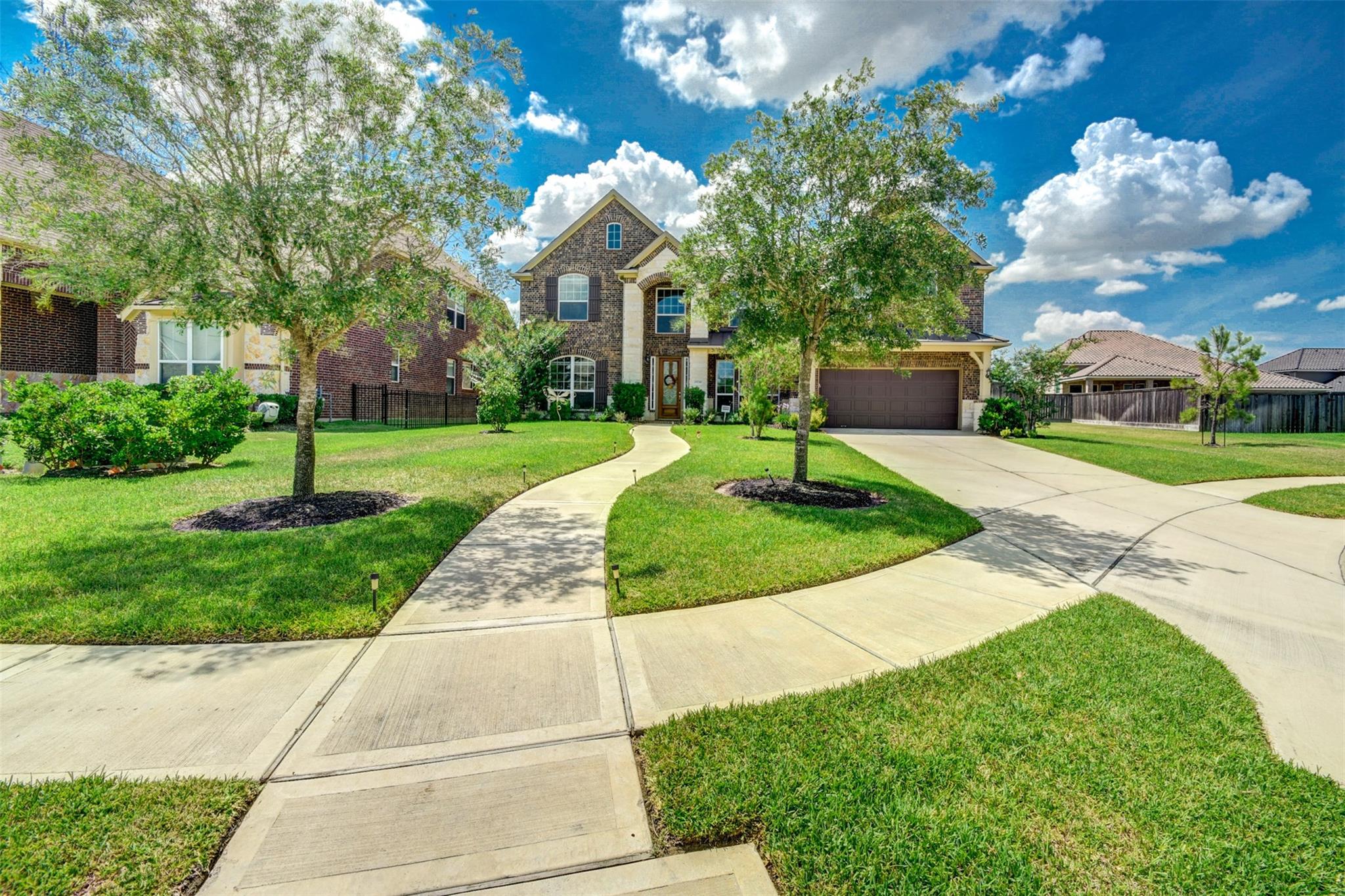 25710 Oakwood Knoll Drive
