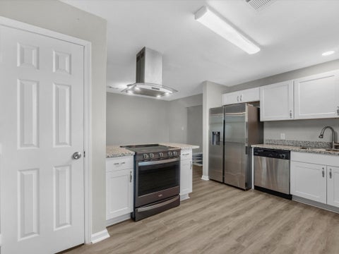 Tiny photo for 114 Weldon Street, South Houston, TX 77587 (MLS # 30783591)