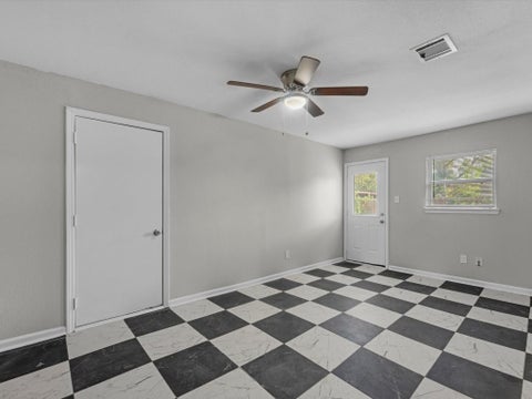Tiny photo for 114 Weldon Street, South Houston, TX 77587 (MLS # 30783591)