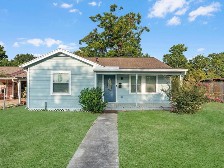 Photo 1 of 21 — 114 Weldon Street, South Houston, TX 77587