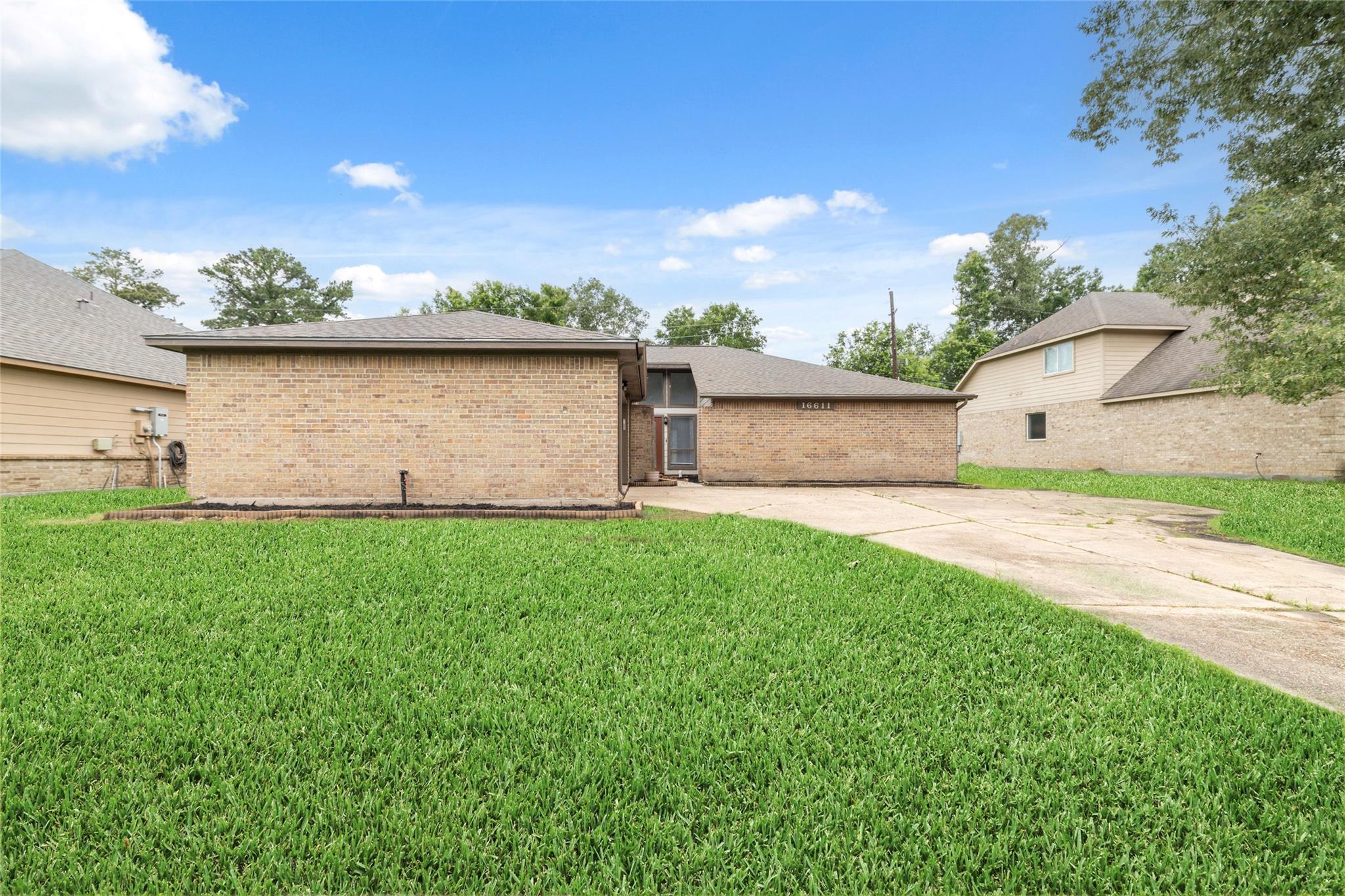 16611 N Quadrant Court
