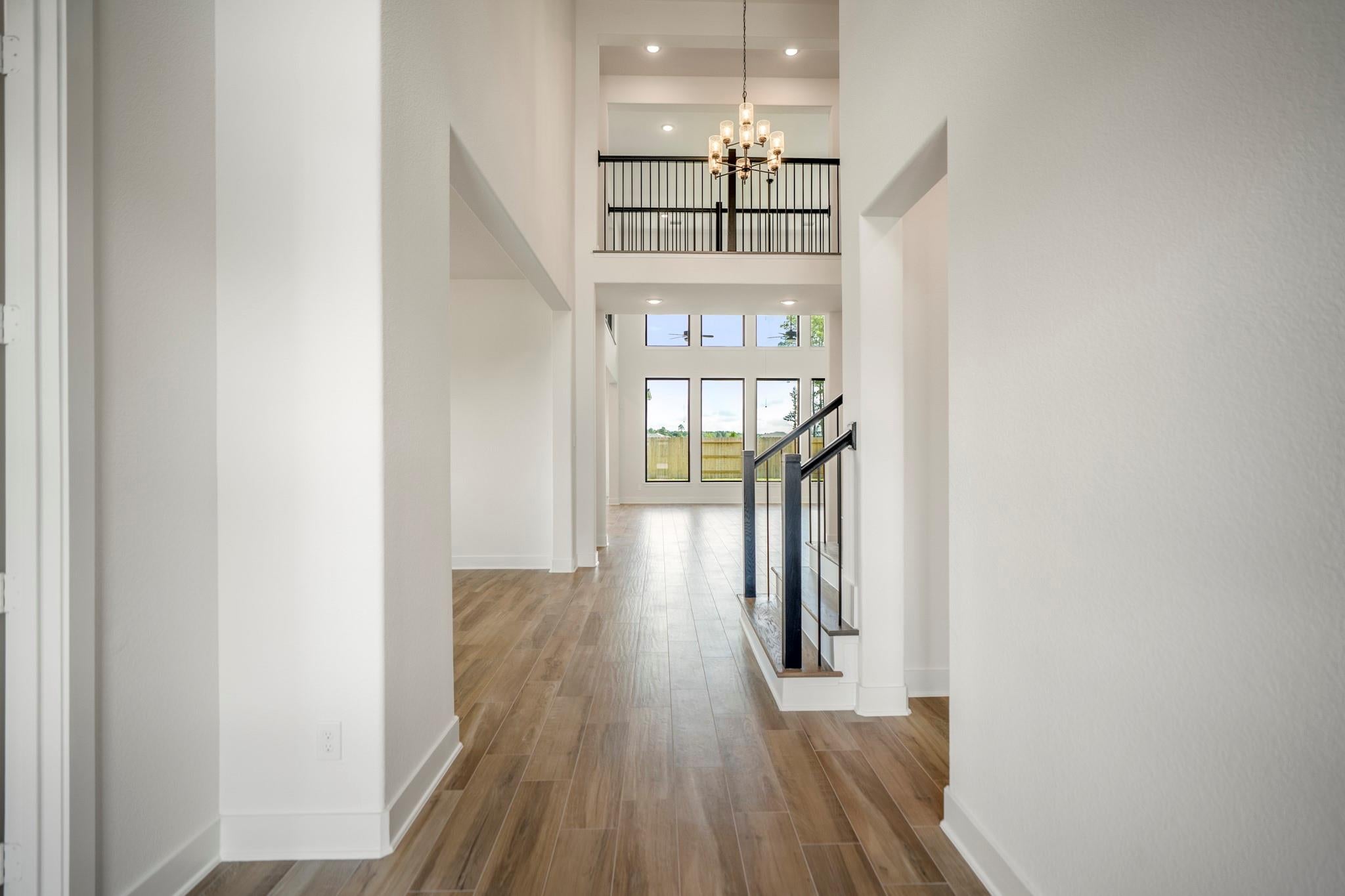 18521 Crowned Connell Court