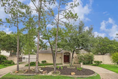 Photo of 306 Gessner Road, Bunker Hill Village, TX 77024 (MLS # 45934528)