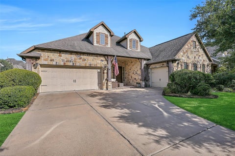 Photo of 1017 Bolivar Point Lane, Friendswood, TX 77546 (MLS # 11438355)