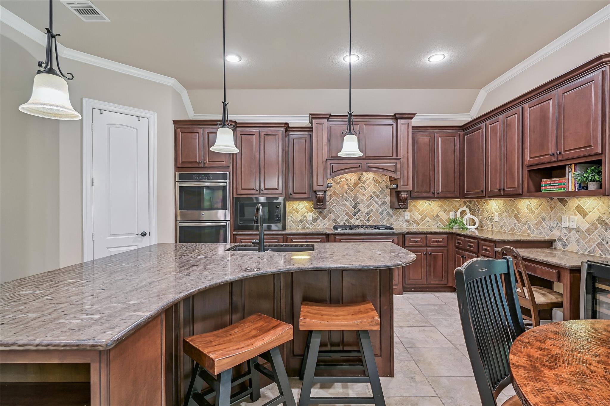 1017 Bolivar Point Lane