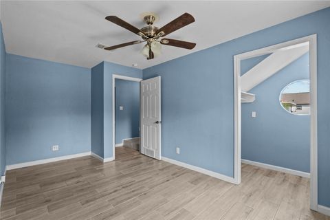 Photo of 7316 Overton Street #B, Hitchcock, TX 77563 (MLS # 54568764)