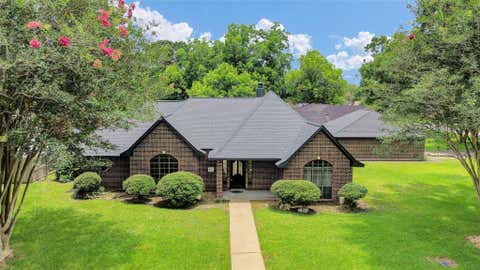 Photo of 301 Jansen Dr Drive, West Columbia, TX 77486 (MLS # 82798042)
