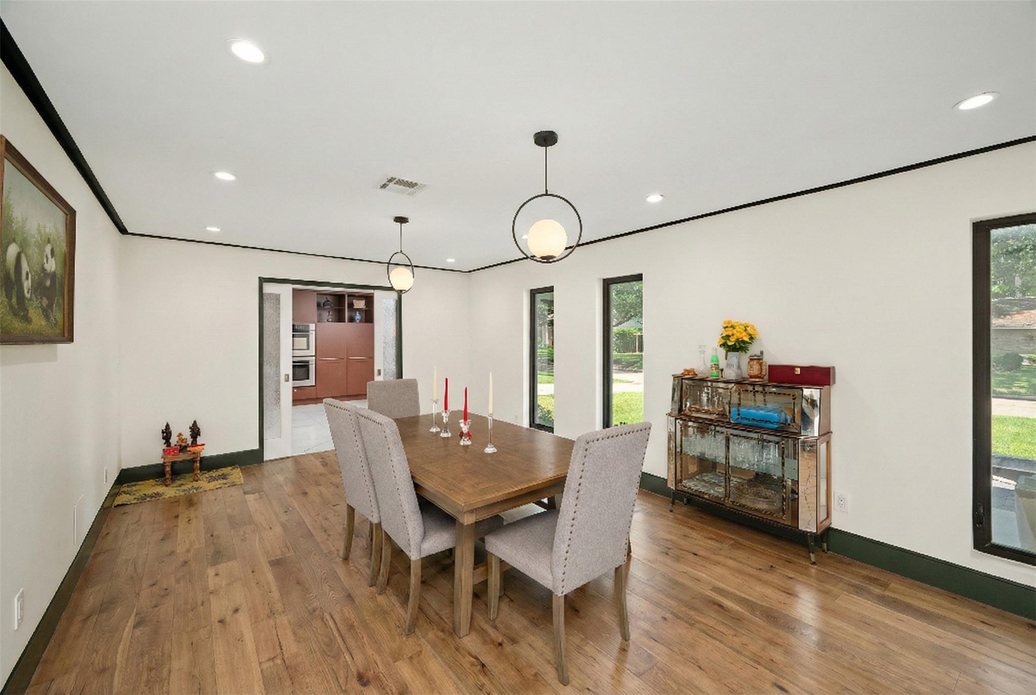 14919 Woodthorpe Lane