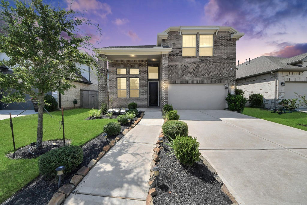 Photo of 1919 Meadow Trail Drive, Missouri City, TX 77459 (MLS # 52258451)
