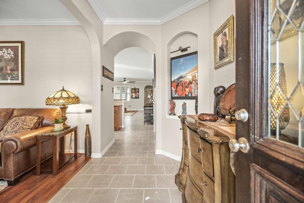 Photo of 1910 Highland Point Court, Pearland, TX 77581 (MLS # 15937751)