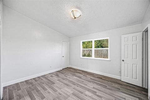 Tiny photo for 10407 Townhall Lane, Sugar Land, TX 77498 (MLS # 91102433)