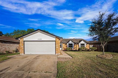 Tiny photo for 10407 Townhall Lane, Sugar Land, TX 77498 (MLS # 91102433)