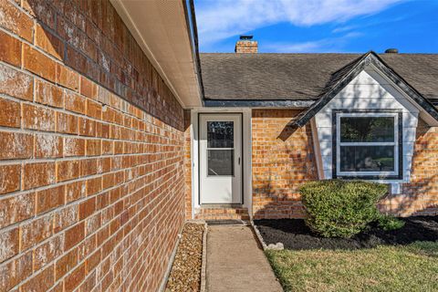 Tiny photo for 10407 Townhall Lane, Sugar Land, TX 77498 (MLS # 91102433)