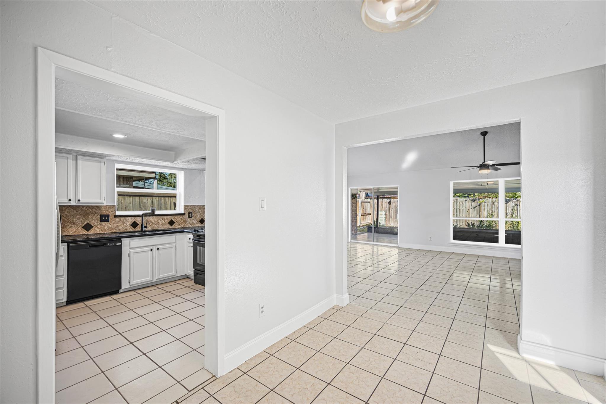 10407 Townhall Lane