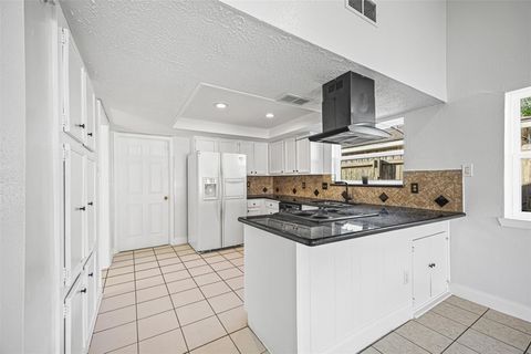 Tiny photo for 10407 Townhall Lane, Sugar Land, TX 77498 (MLS # 91102433)