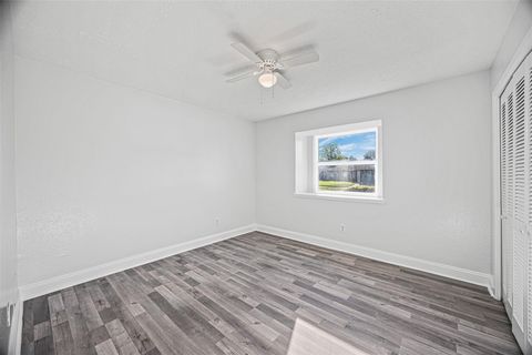 Tiny photo for 10407 Townhall Lane, Sugar Land, TX 77498 (MLS # 91102433)