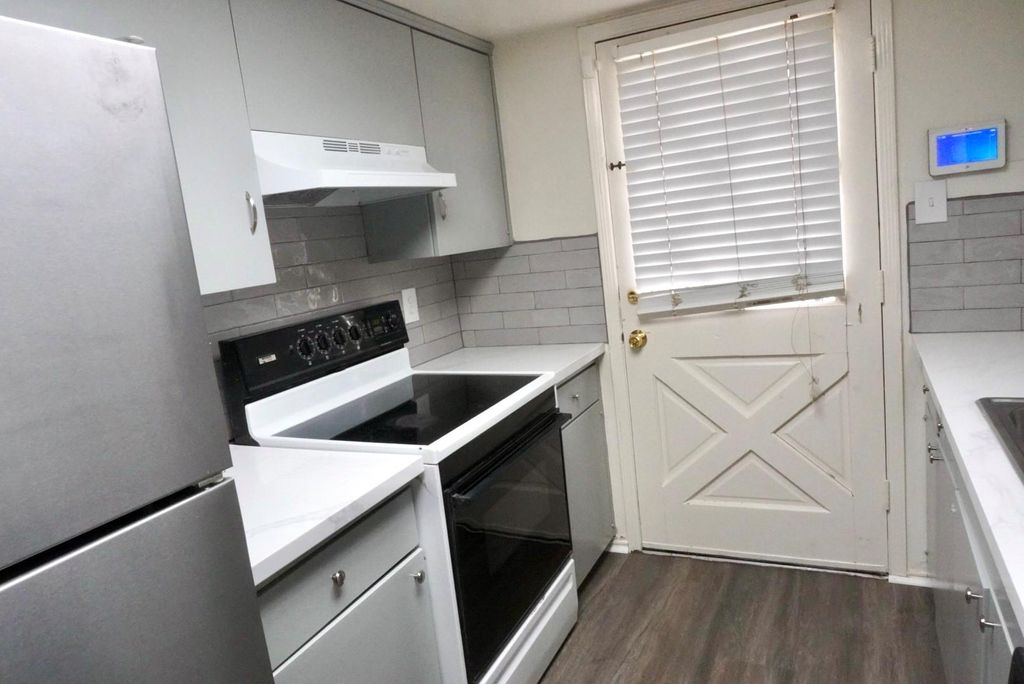Photo of 12633 Memorial Drive #250, Houston, TX 77024 (MLS # 22782946)