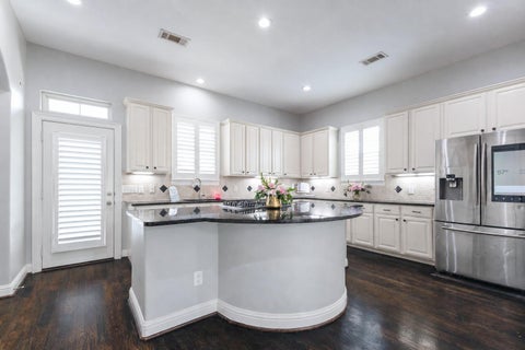 Photo of 12 Versante Court, Houston, TX 77070 (MLS # 31603031)