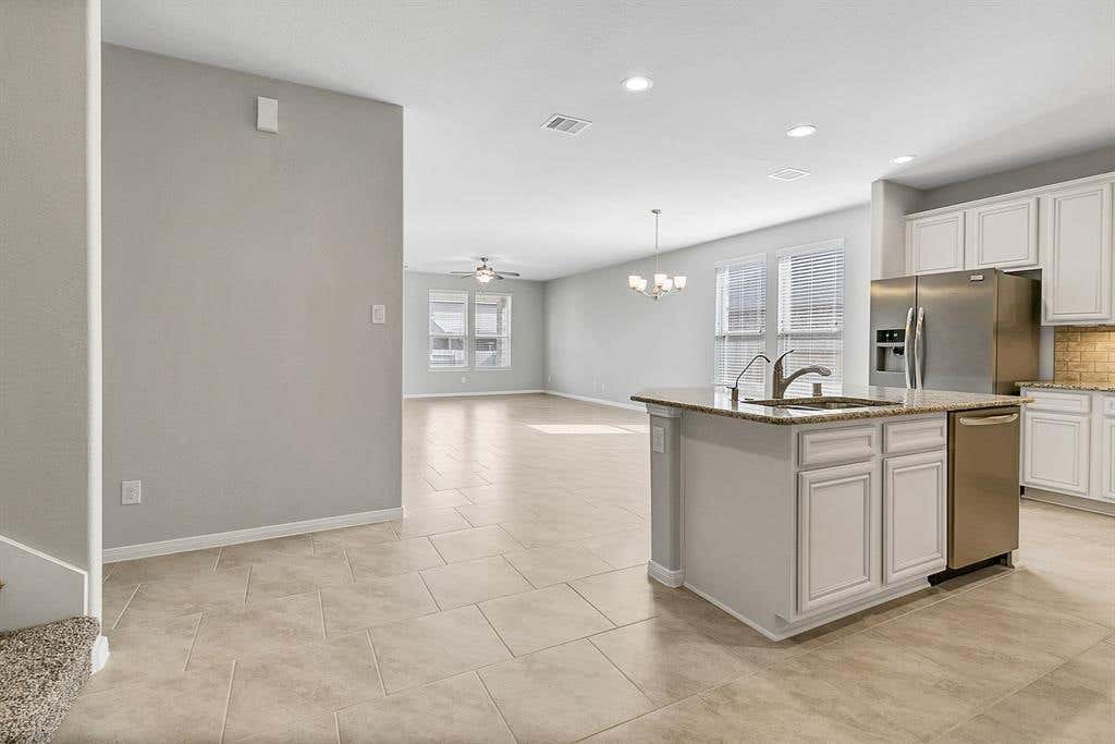 Photo of 14019 S Wind Cave Court, Conroe, TX 77384 (MLS # 44700374)