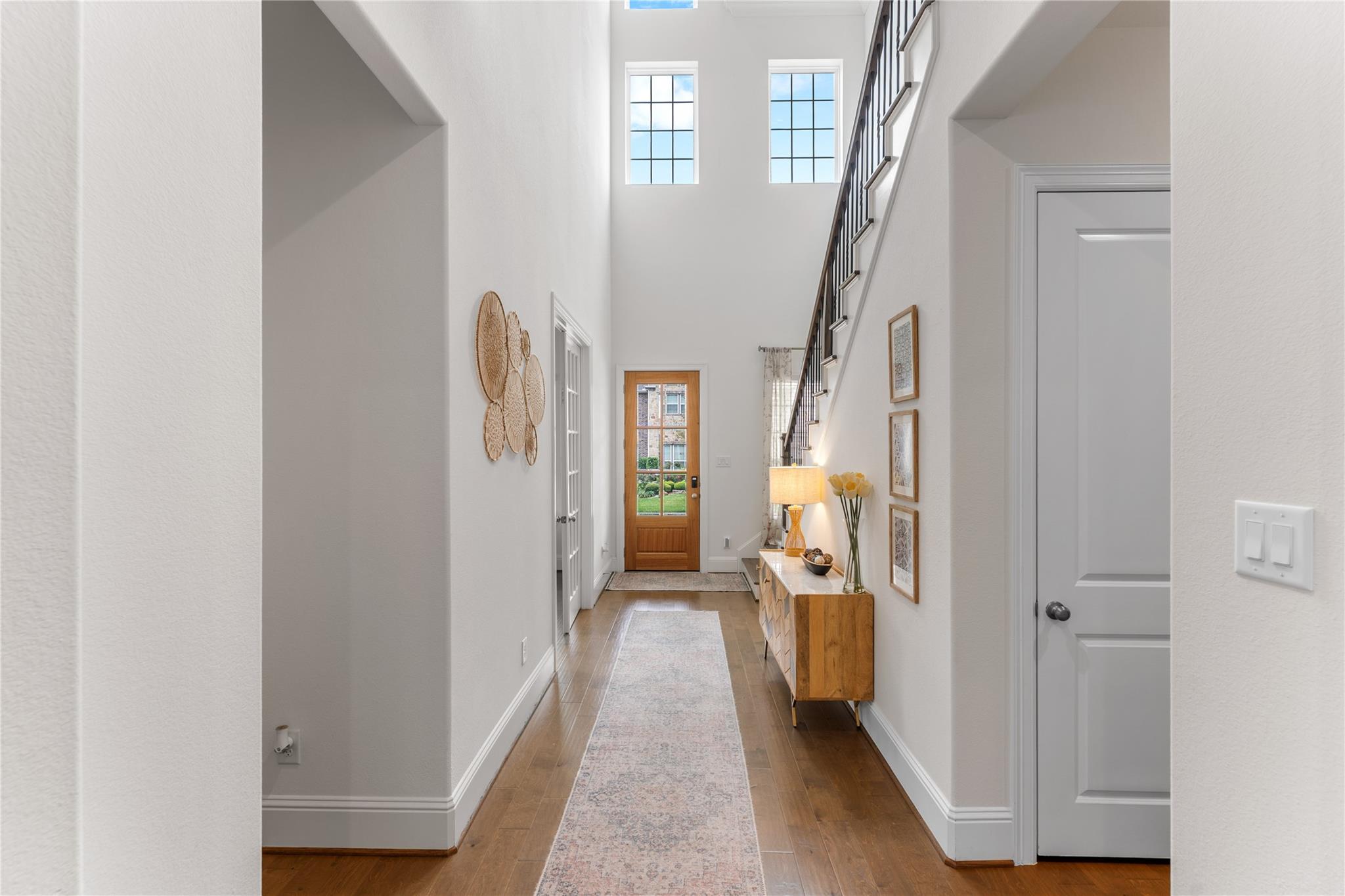 106 Golden Eye Court