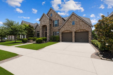 Photo of 19719 Raccoon Hollow Way, Cypress, TX 77433 (MLS # 37726550)