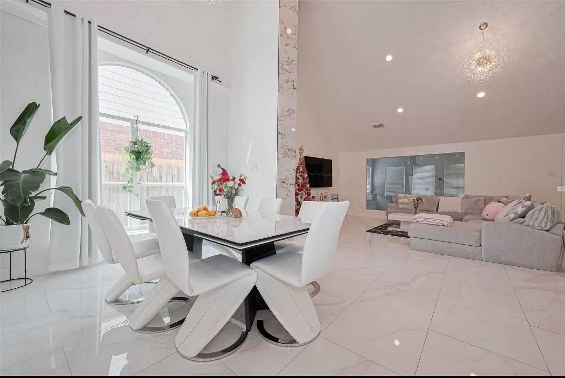22119 Bridgestone Pine Court