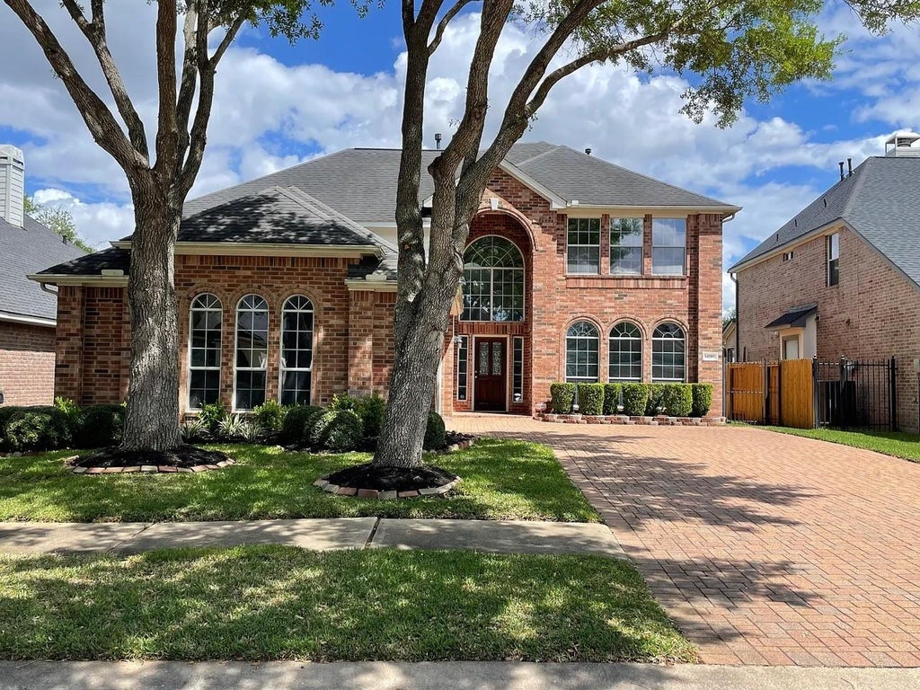 Photo of 14207 Cairns Court, Sugar Land, TX 77498 (MLS # 8906088)