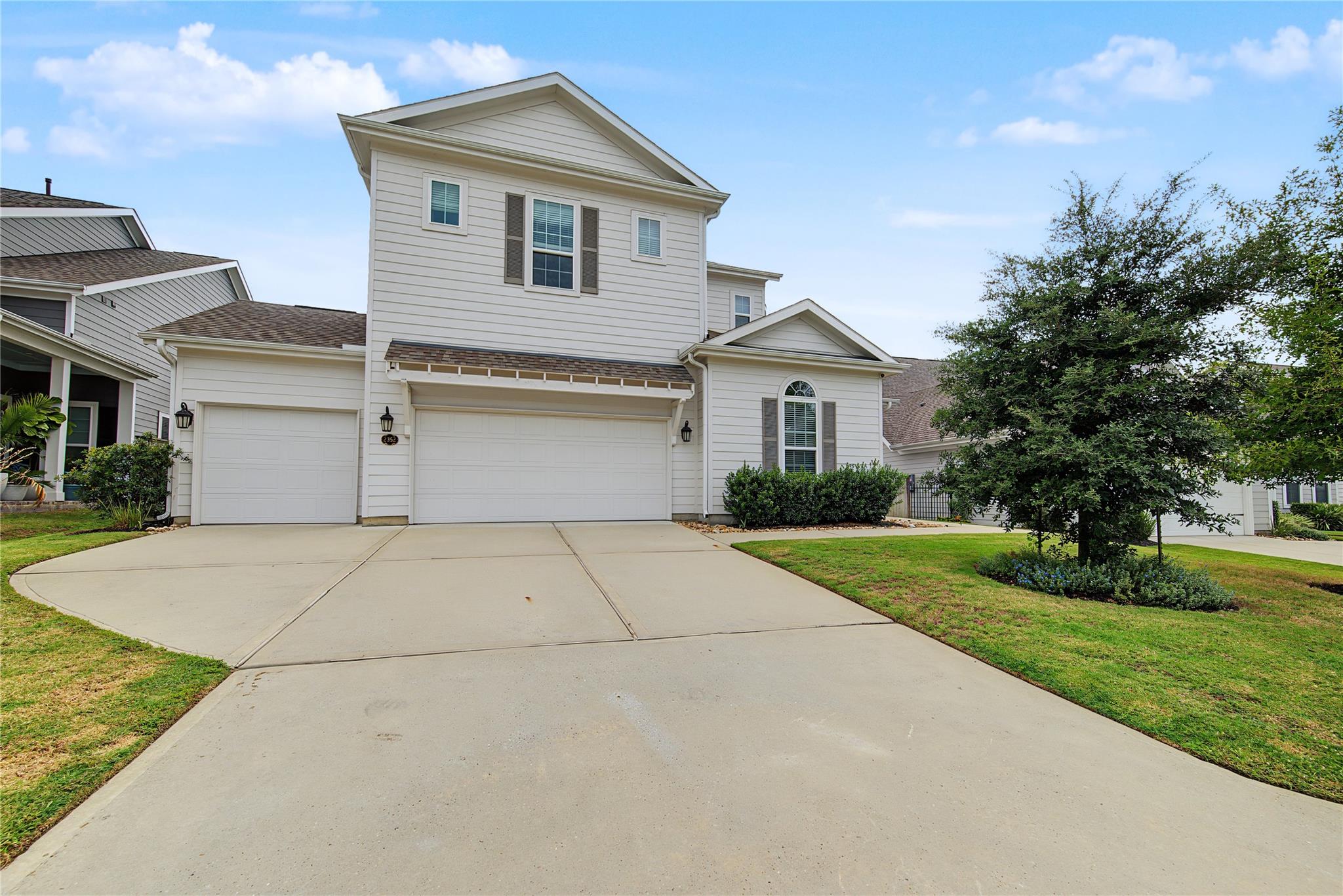 2352 Goldenglade Drive