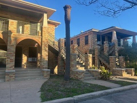 Photo of 2424 Avenue 0 1/2 Street #4, Galveston, TX 77550 (MLS # 13746690)