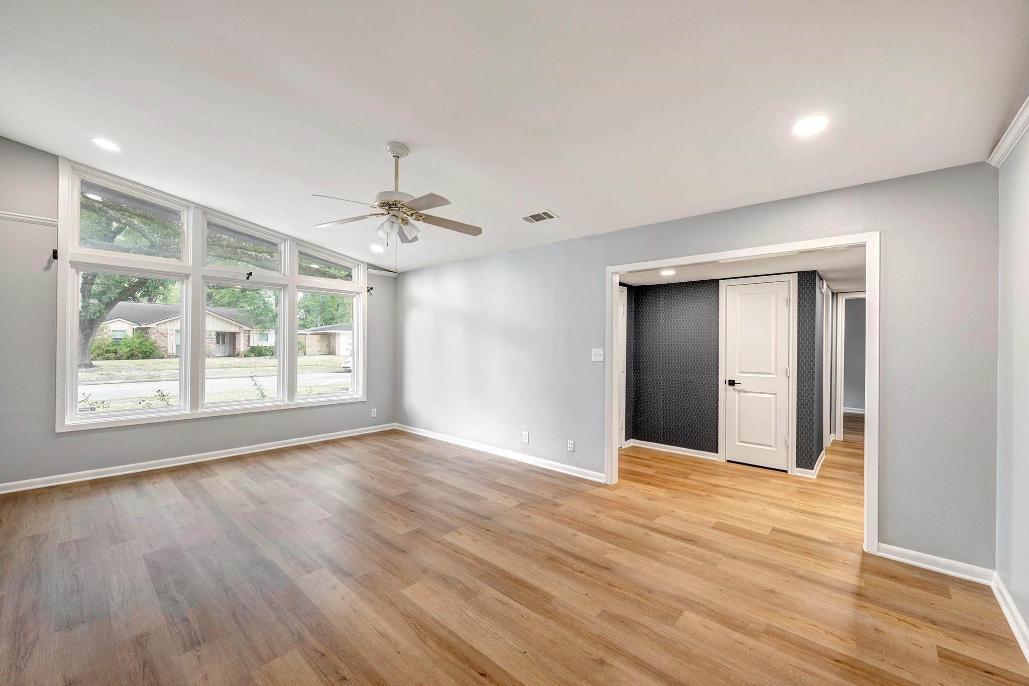 10051 Larston Street