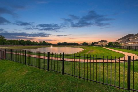 Photo of 13835 Evansdale Lane, Houston, TX 77083 (MLS # 44141465)
