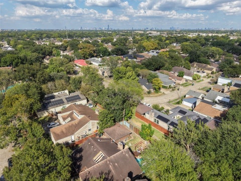 Photo of 10831 Valley Hills Drive, Houston, TX 77071 (MLS # 95008850)