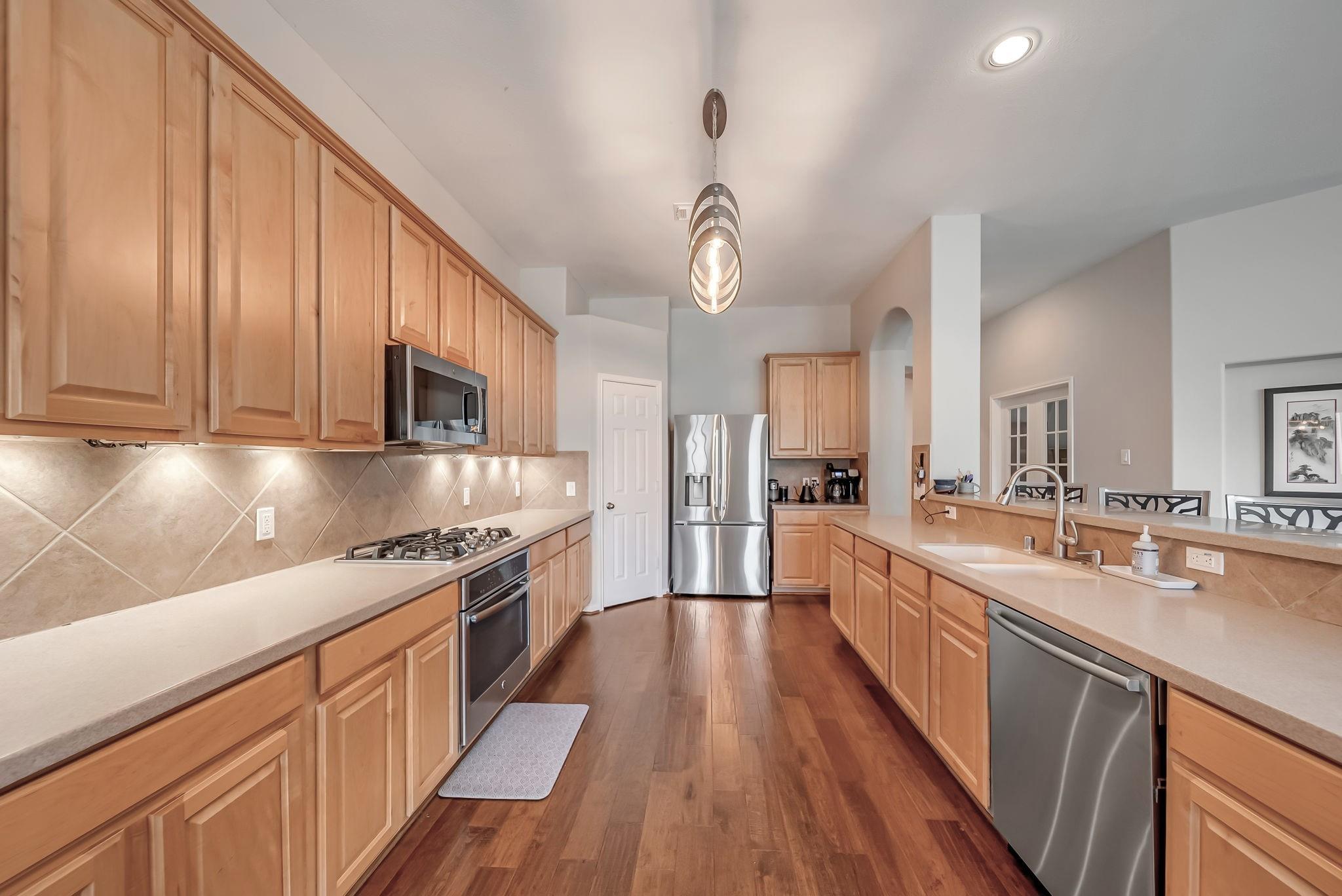 1859 Pembrook Circle