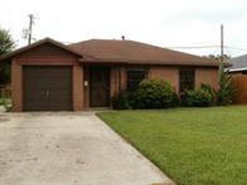 Photo of 203 Woodard St, Houston, TX 77009 (MLS # 84033647)