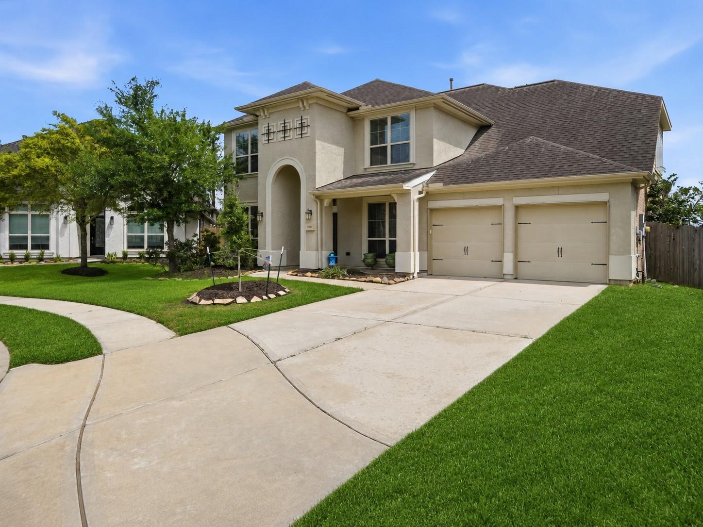1813 Emerald Trace Lane