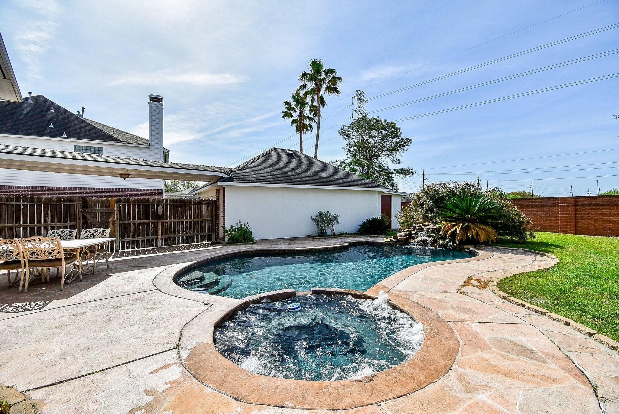 2507 Lansing Circle